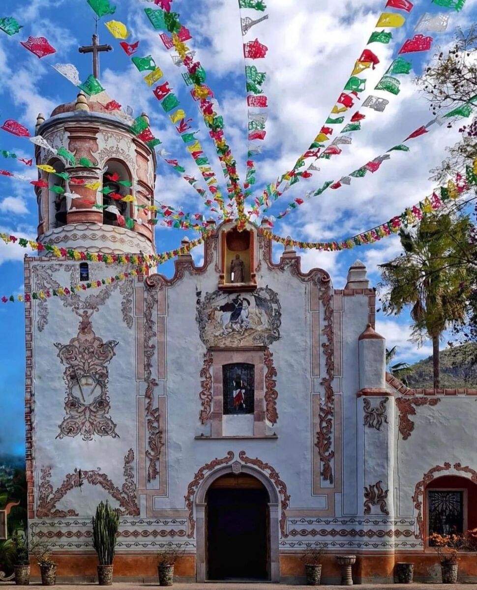  Parroquia de Santo Tomás Apóstol en Tierra Blanca, Guanajuato 
