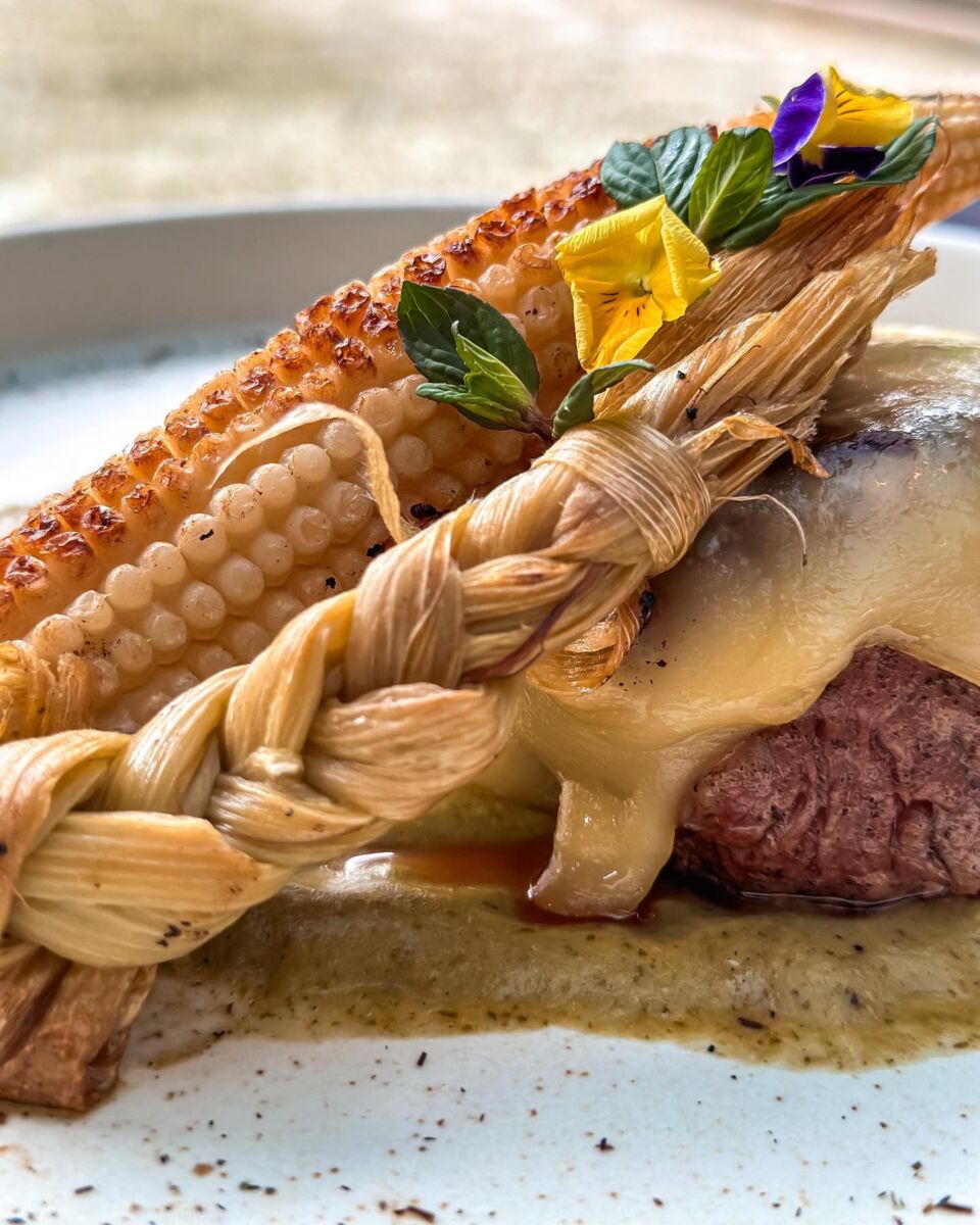 platillo de maiz con salsa cremosa