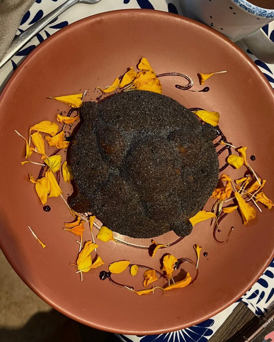 pan de muerto con azucar de ceniza de totomoxtle en tierra iyari